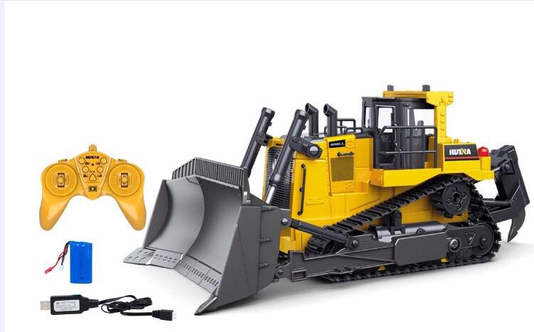 Huina rc bulldozer with remote and battery